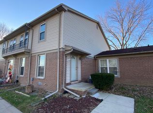 20006 Village Green Ct #1021, Brownstown, MI 48183