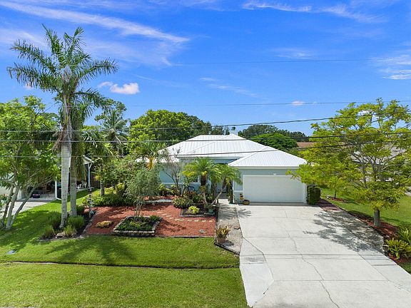 3rd image of 1274 SW Emerald Avenue