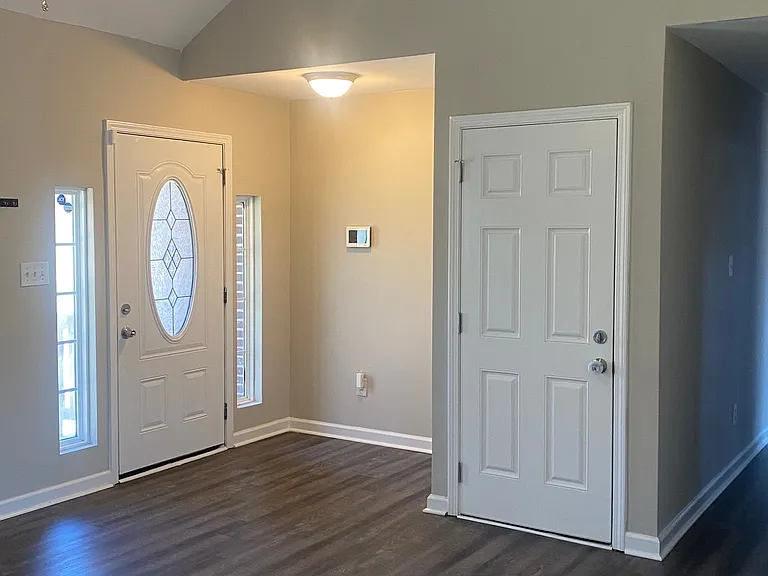 226 Lynn Rd — Photo 4