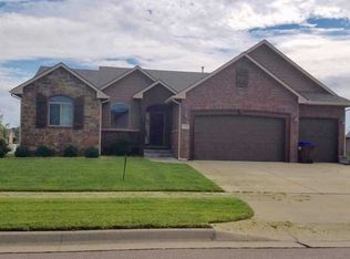 1122 N Forestview St, Wichita, KS 67235