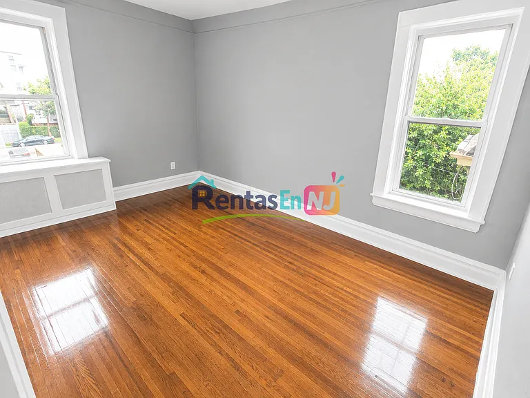 203 Shephard Ave #301A — Photo 2