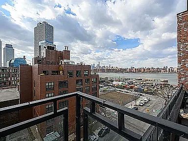 5th image of 61 Metropolitan Ave #4BB