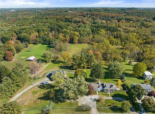 2208 Henry Rd, Sewickley, PA 15143