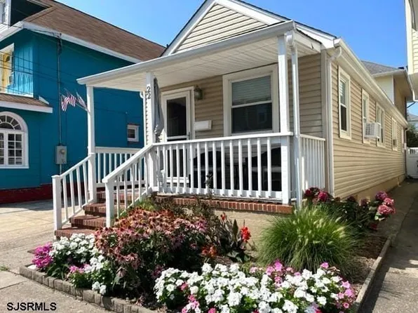 22 N Marion Ave, Ventnor, NJ 08406