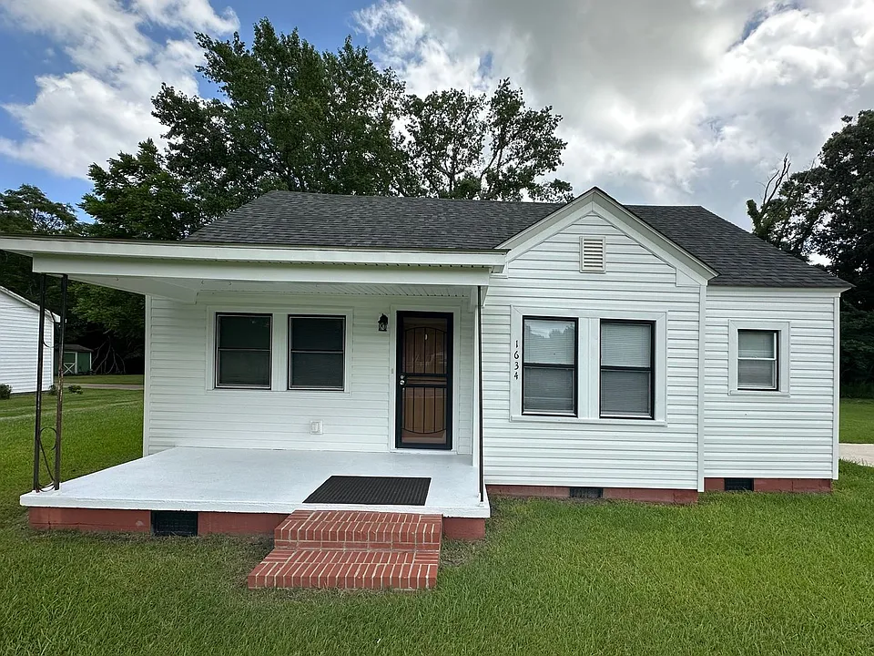 1634 Peartree Rd