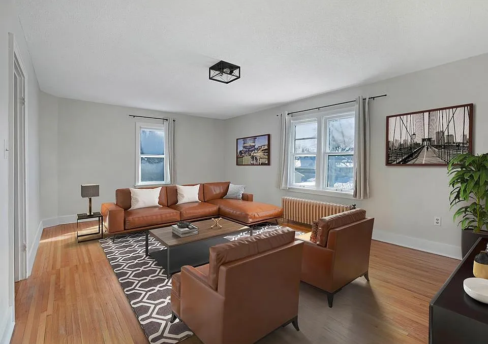 333 W 2nd St #3