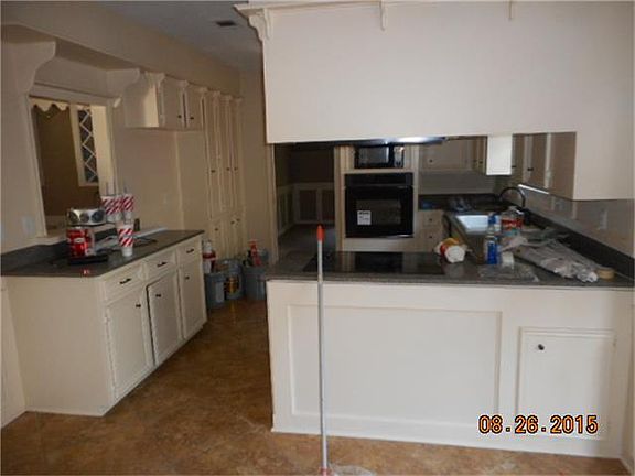 4th image of 18022 Bambriar Dr