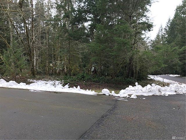 View from street in the cup-de-sac to front of lot 50