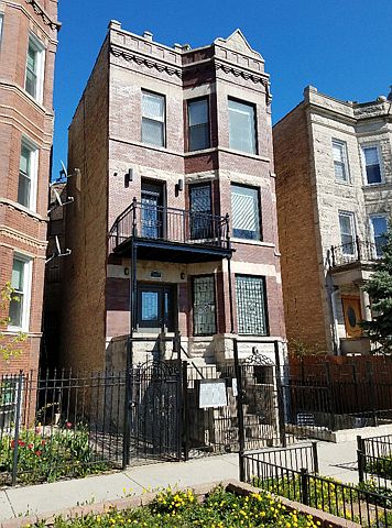 1st image of 1437 N Washtenaw Ave APT 1