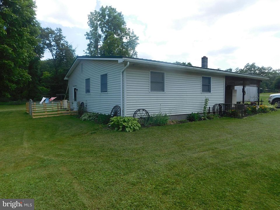2nd image of 4 Chapel Dr