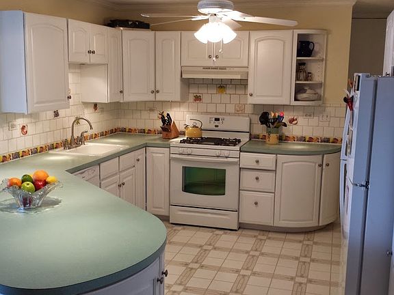 Extra Large Kitchen
