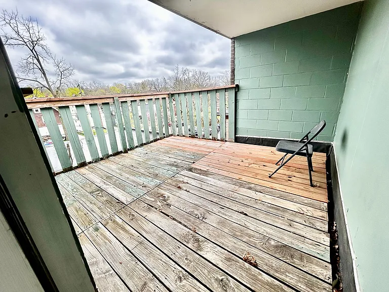 Varsity Management - 515 Walnut — Photo 31