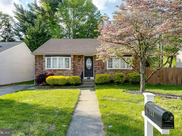 111 Wellington Ave, Stratford, NJ 08084