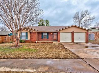 1404 SE 9th St, Moore, OK 73160