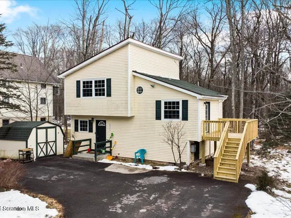 1575 Black Birch Way, Tobyhanna, PA 18466