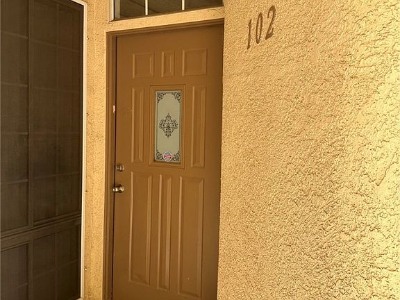 3rd image of 7061 Roscoe Ave Unit 102