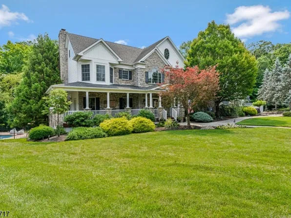 11 Monica Ct, Branchburg Twp., NJ 08876