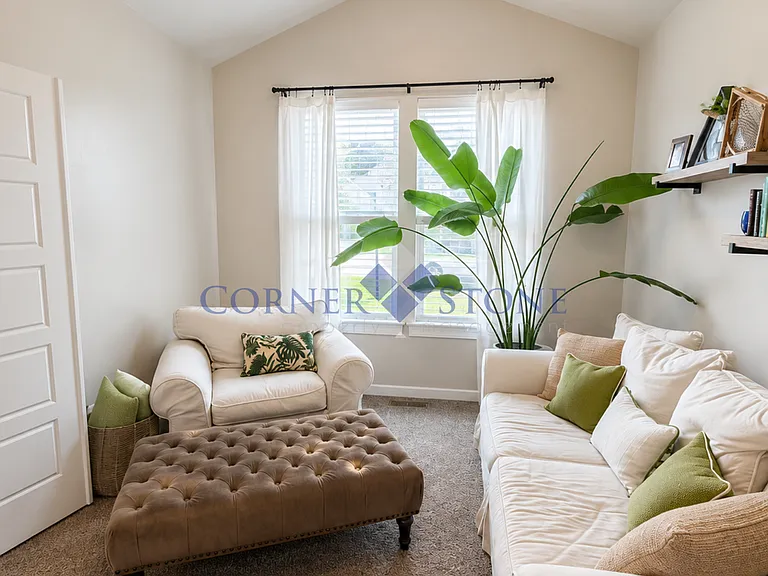 16835 N Melwood Ave — Photo 3