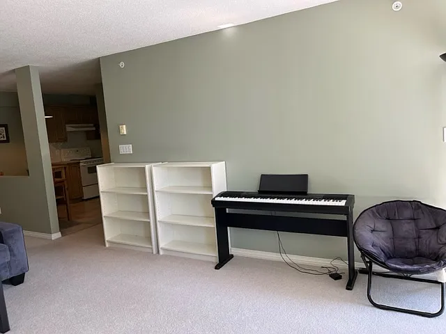 5639 Hampton Pl #407 — Photo 3
