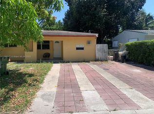1170 NE 149th St #1, Miami, FL 33161