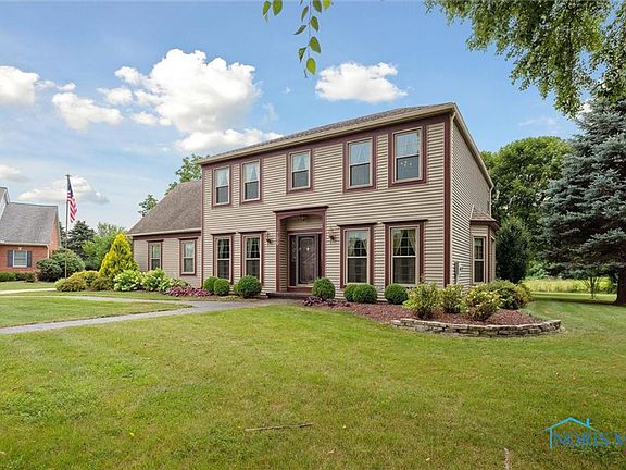 3rd image of 706 Grandview Ct