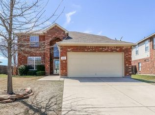 1221 Spanish Moss Dr, Burleson, TX 76028