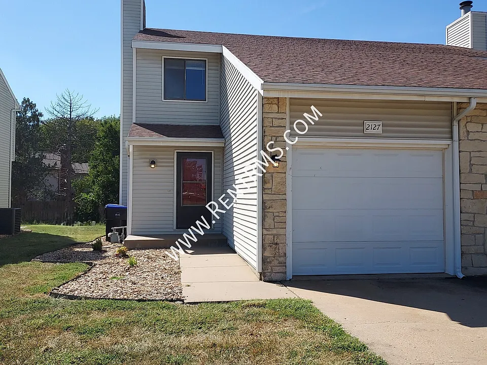 2127 SW Brandywine Ln