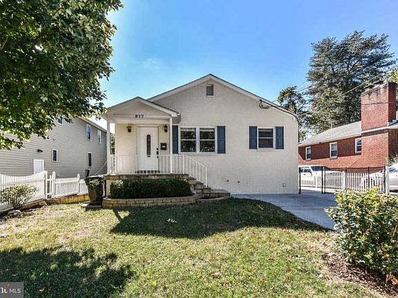 2nd image of 917 Lincoln Ave