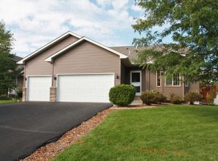 1319 Landings Ln, Watertown, MN 55388