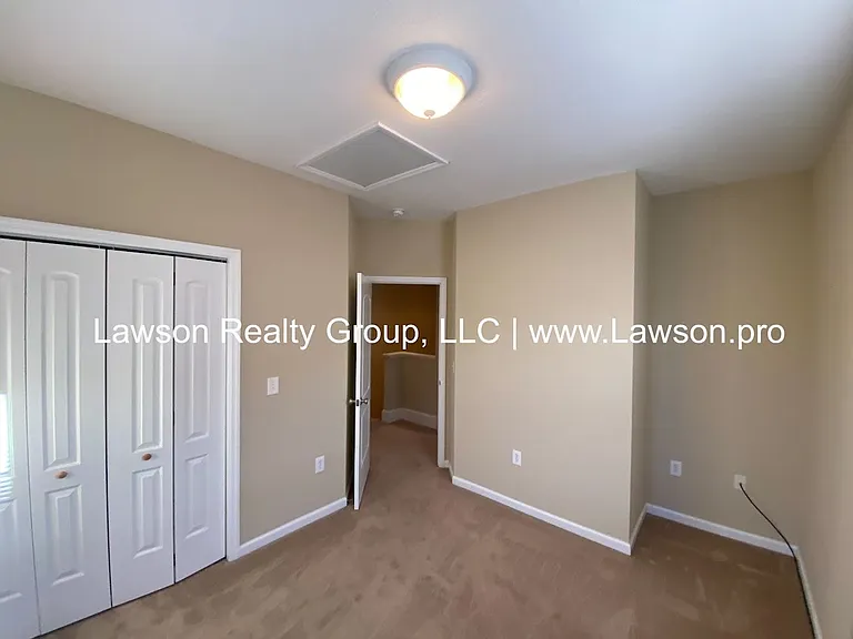 3800 Greenway Dr SW — Photo 31
