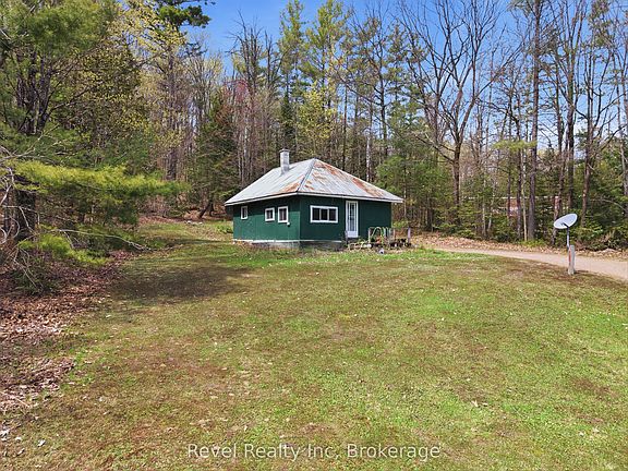 2nd image of 1163 Vankoughnet Rd
