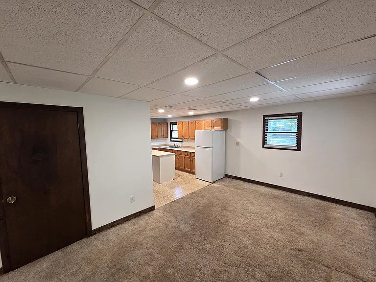 110 Chapel Rd — Photo 4