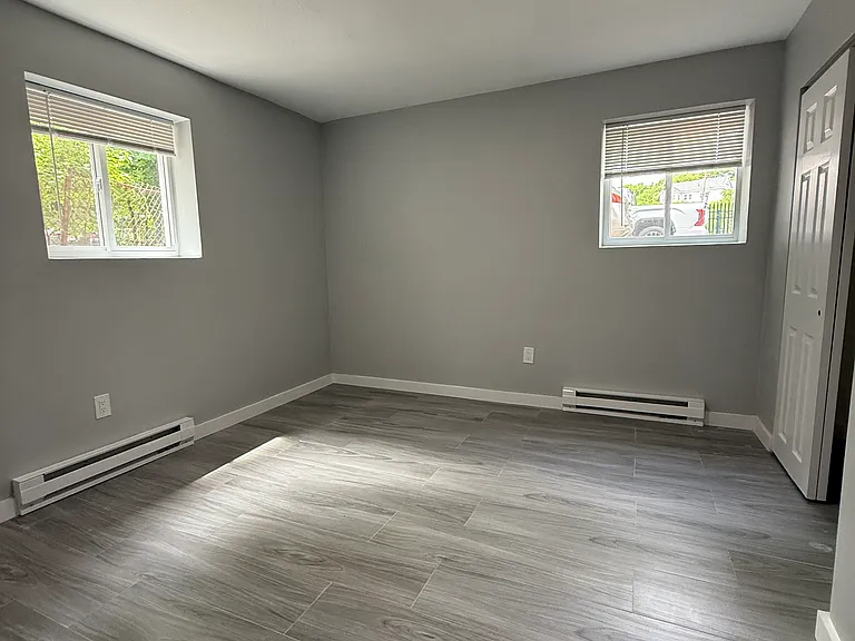 565 Hyde Park Ave #2 — Photo 23