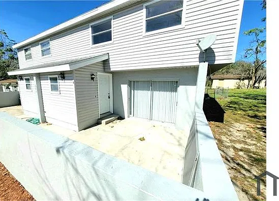 3 bed, 1200 sqft, $1,695 — Photo 2
