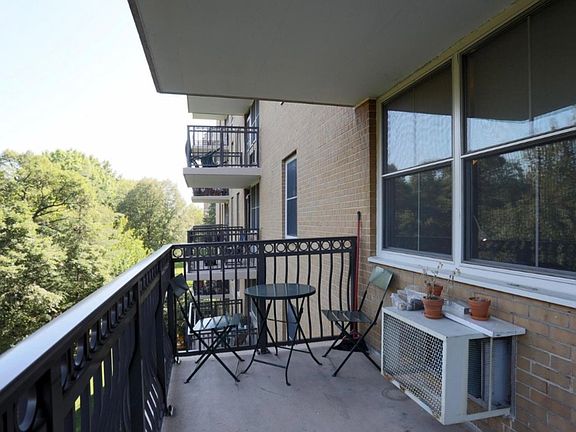5th image of 2030 N Adams St APT 805