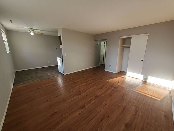 3rd image of 620 W 63rd St APT 2