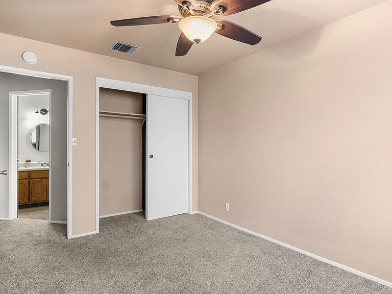 273 E Upjohn Ave — Photo 18