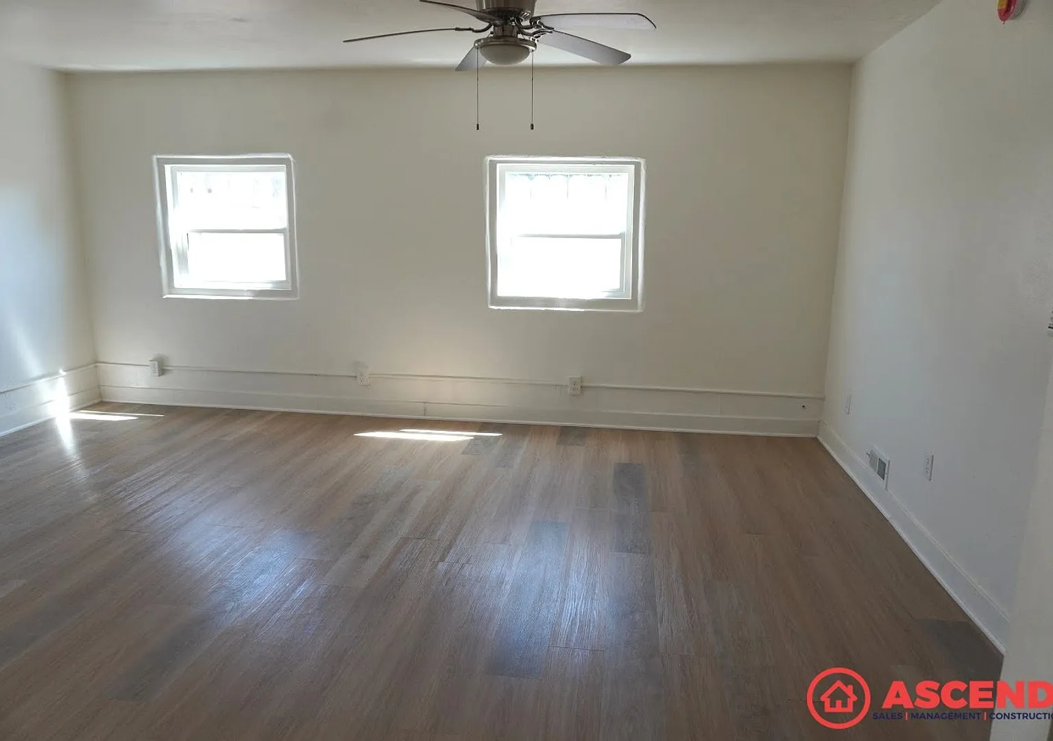 236 Francis St — Photo 3