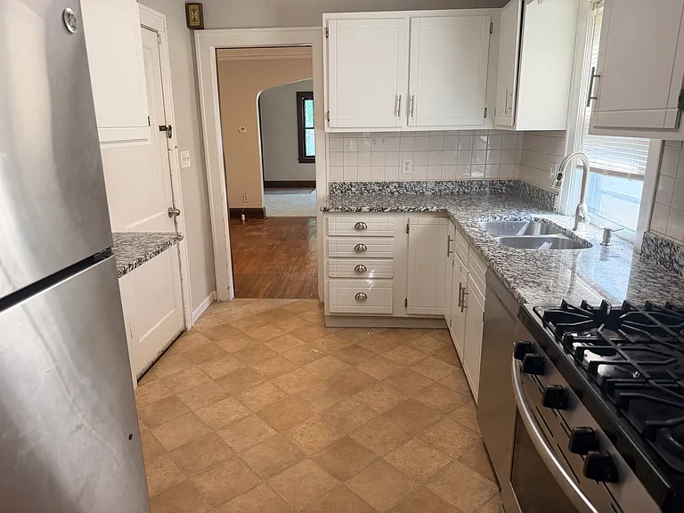 1264 Selby Ave #1 — Photo 6