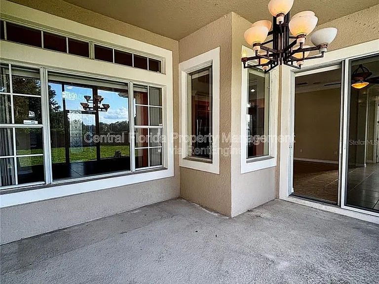 16127 Bristol Lake Cir — Photo 40