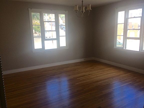 4th image of 1600 Noe St