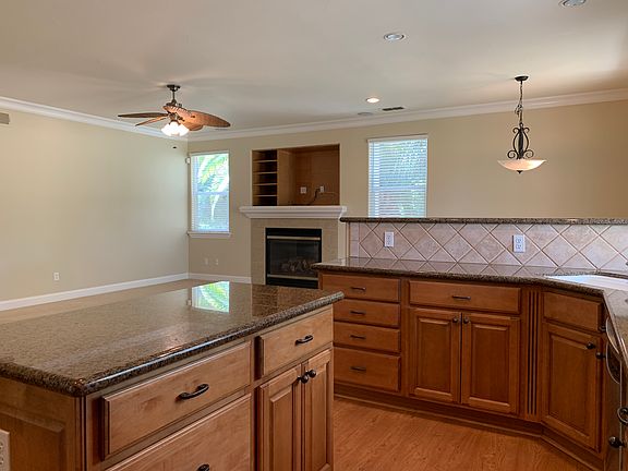 5th image of 342 Ironwood Cir