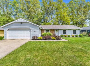 6151 Hickory Trl, North Ridgeville, OH 44039