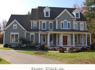 14 Anglers Bnd, Unionville, CT 06085