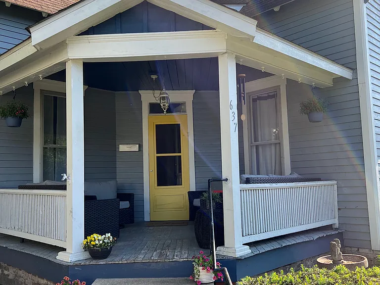 637 Cherry St — Photo 2