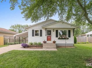 2142 Tremont Blvd NW, Grand Rapids, MI 49504