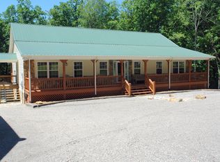 11 Yellow Creek Rd, Monterey, TN 38574