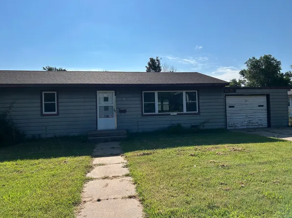 222 N Taylor St, Pratt, KS 67124