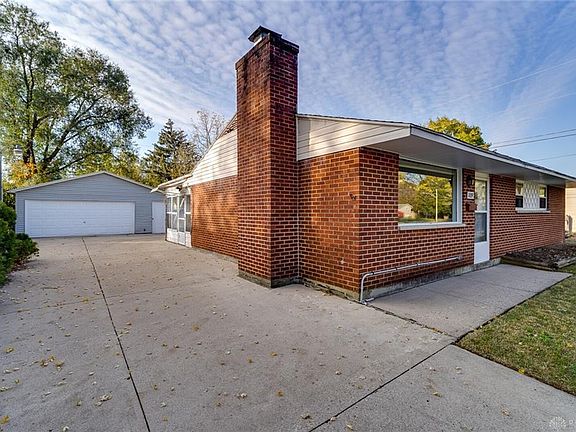 2nd image of 1889 Bordeaux Dr