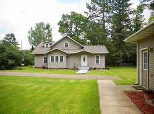 512 7th St, Moose Lake, MN 55767